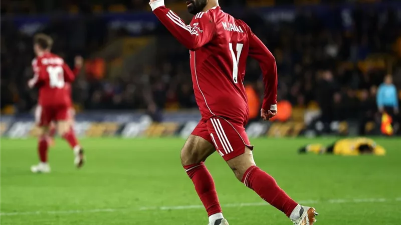 البريميرليج.. محمد صلاح يقود التشكيل المتوقع لليفربول أمام توتنهام
