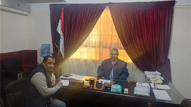 وكيل وزارة التموين بأسيوط يكثف متابعة الأسواق لضبط الأسعار