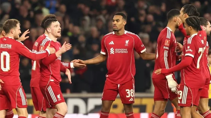 محمد صلاح يقود تشكيل ليفربول أمام برينتفورد في ختام الدوري الإنجليزي