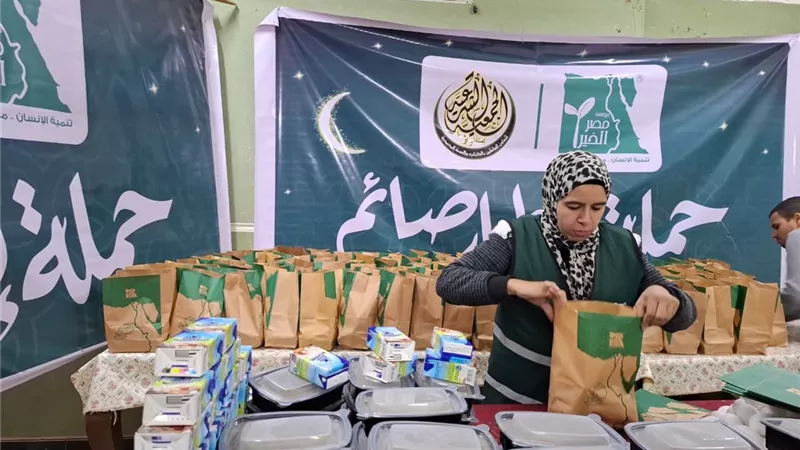 محافظ أسيوط: تجهيز وتوزيع 150 ألف وجبة إفطار وسحور للأسر الأولى بالرعاية