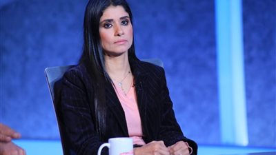 مها أبو بكر: منع الأب من رؤية أبنائه قد يعرض الأم للحبس ورفع الحضانة
