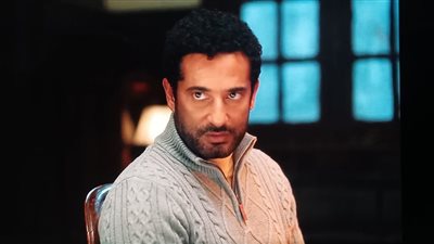 مسلسل إفراج الحلقة 25.. عمرو سعد يقترح عمل صدقة جارية على روح عمه ويخطط لفضح قاتله