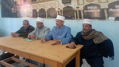 مديرالتعليم الابتدائي بمنطقة سوهاج الأزهرية يعقد اجتماعا موسعا بقاعة اجتماعات إدارة طهطا الأزهرية