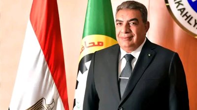 محافظ الدقهلية يهنئ الدكتور محمد عبد العظيم بتوليه رئاسة جامعة المنصورة الأهلية
