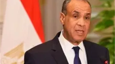 وزير الخارجية يبحث مع نظيره الروسي تعزيز العلاقات الثنائية والتطورات الإقليمية