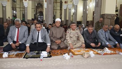 أوقاف سوهاج تحتفل بـ ليلة القدر بمسجد العارف بالله بحضور المحافظ ونائبه