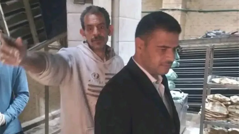 ‏نائب محافظ الدقهليه يتفقد مخابز بالمنصورة لمتابعة الالتزام بالأوزان