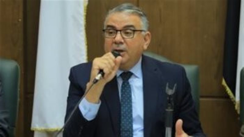 عميد تجارة عين شمس