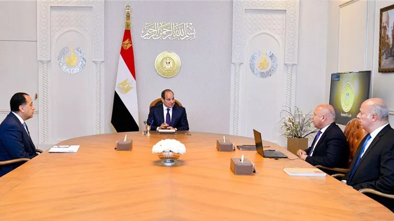 الرئيس السيسي يتابع أعمال صيانة وتوسعة كوبري 6 أكتوبر لاستيعاب الكثافات المرورية