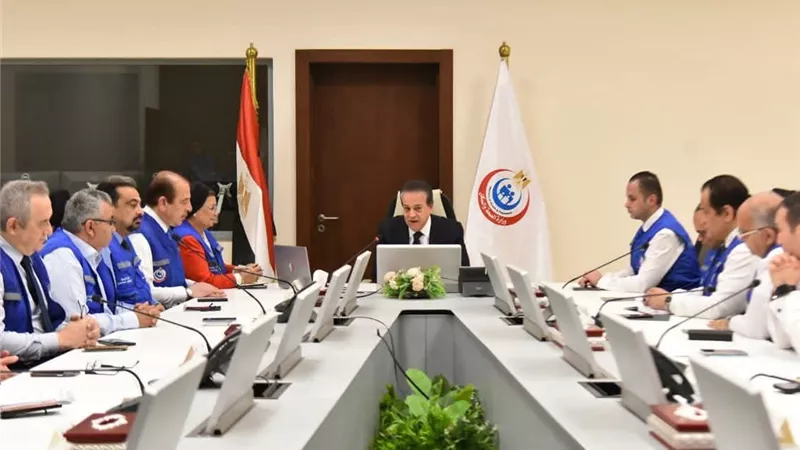 وزير الصحة يتابع خطة التأمين الطبي لعيد الفطر.. سرعة الاستجابة وجودة الخدمة أولوية