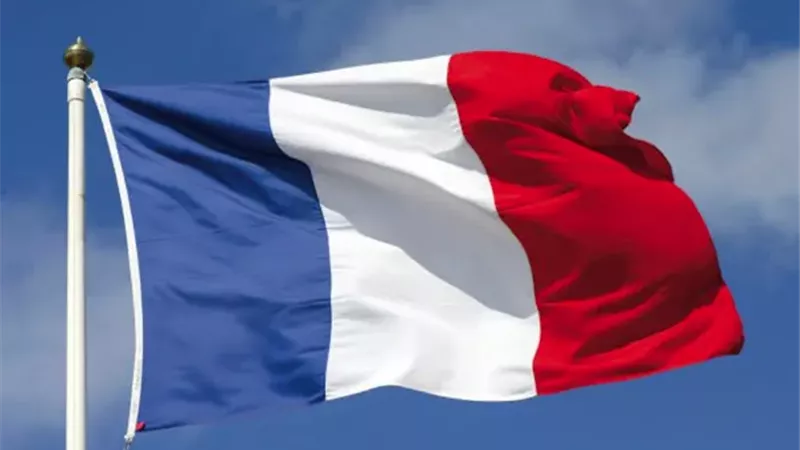 فرنسا