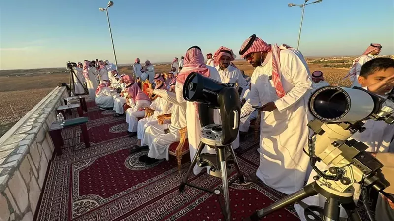 مراسم تحري رؤية هلال