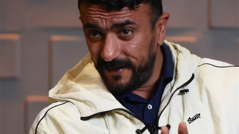 أحمد العوضي عن كبر ملامح وجهه.. الرياضات العنيفة السبب ولن ألجأ لـ 