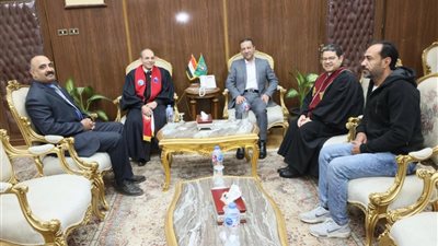 لتقديم التهنئة بعيد الفطر.. محافظ المنوفية يستقبل وفد الكنيسة الإنجيلية بمكتبه
