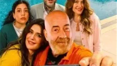 «فاميلي بيزنس» يفتتح موسم العيد بإيرادات قوية.. بداية مبشرة لفيلم محمد سعد