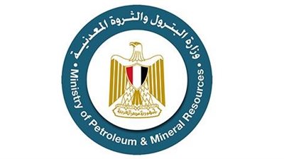 وزارة البترول تنفي تصريحات منسوبة للوزير حول إبرام عقود استثمارية خارج البلاد