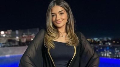 ملك أحمد زاهر تُعلن خطوبتها علي السيناريست شريف عمرو الليثي