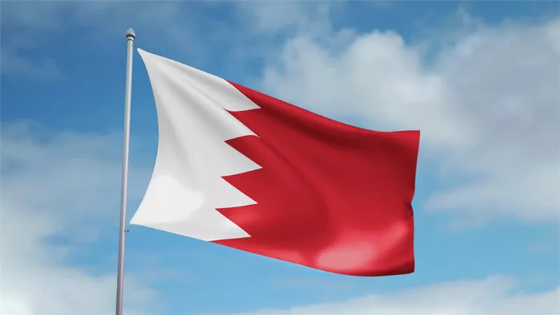 البحرين تعلن اعتراض مئات الصواريخ والمسيّرات منذ بدء الهجمات الإيرانية