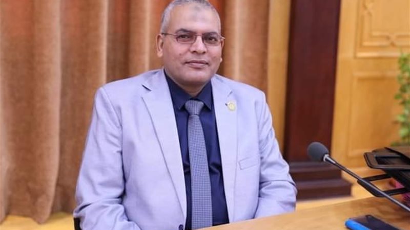 عميد كلية الشريعة