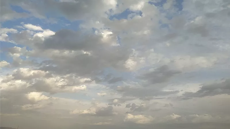 أمطار غزيرة تضرب القاهرة الكبرى.. والأرصاد تحذر من سحب رعدية تمتد لعدة محافظات
