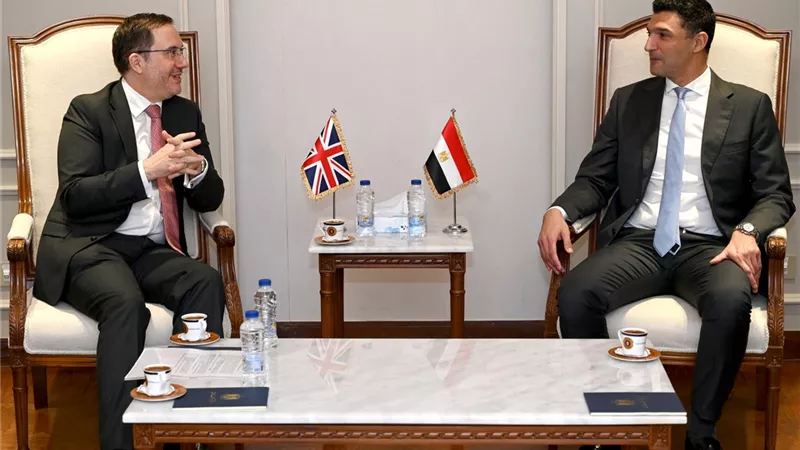 السيارات والبطاريات.. وزير الصناعة يبحث تعزيز التعاون مع بريطانيا