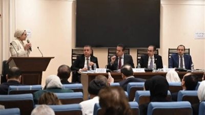 ريهام عبد النبي تحصل على موافقة وزير الصحة بتشغيل وحدة الكيمان وتعزيز الكوادر الطبية بالأقصر
