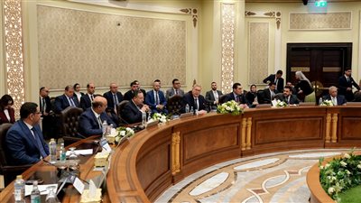 التعليم العالي: تطوير البرامج الدراسية لإعداد كوادر مؤهلة لقطاع الطاقة الجديدة والمتجددة