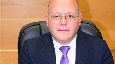 ملحمة طبية في سوهاج.. إنقاذ فتاة بعد بتر شبه كامل ليدها في عملية دقيقة