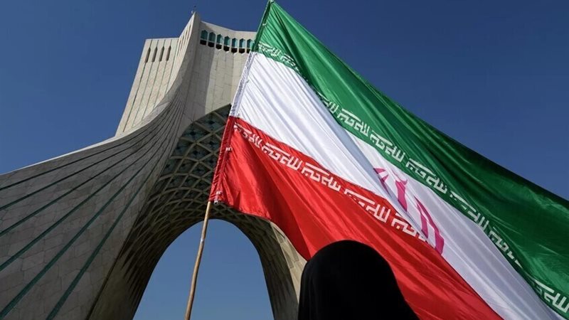 إيران 