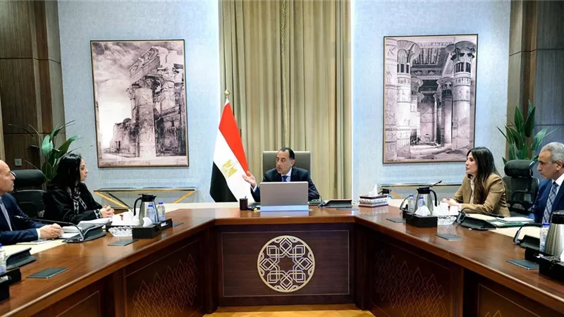 رئيس الوزراء يتابع الإجراءات الخاصة بطرح وحدات سكنية بالإيجار للمواطنين