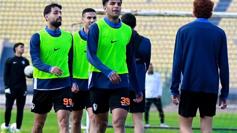 فقرة بدنية للاعبي الزمالك استعدادًا لمواجهة بلوزداد في نصف نهائي الكونفدرالية 