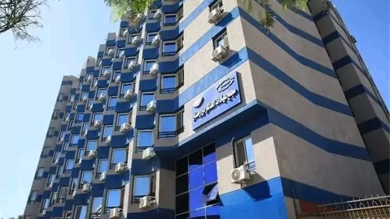  جهاز جديد للعلاج الطبيعي بالليزر بمجمع عيادات التأمين الصحي بسوهاج