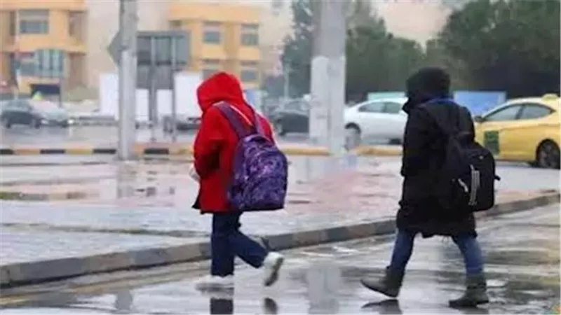 محافظ الشرقية يقرر تعطيل الدراسة بالمدارس والمعاهد الأزهرية اليوم لسوء الأحوال الجوية