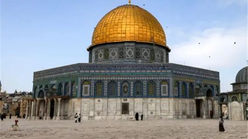 الاحتلال يواصل إغلاق الأقصى والقيامة لليوم الـ37 وسط تصاعد التوترات