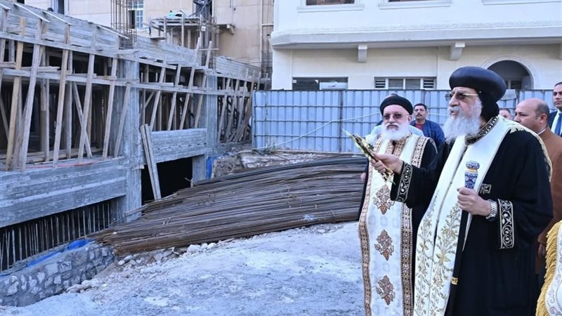 البابا يتفقد موقع