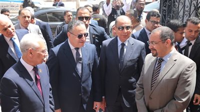 وزير التعليم العالي يتفقد عددًا من المشروعات التعليمية والخدمية بجامعة المنيا
