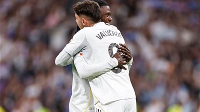 قنبلة الميركاتو.. ريال مدريد يستعيد ساحره الأرجنتيني