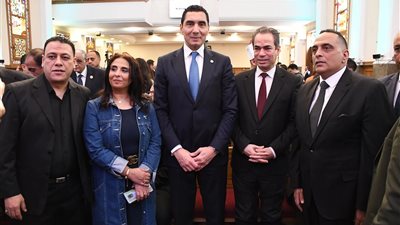 وزير الرياضة يشهد احتفالات عيد القيامة المجيد.. ويؤكد: مصر نموذج فريد للتعايش