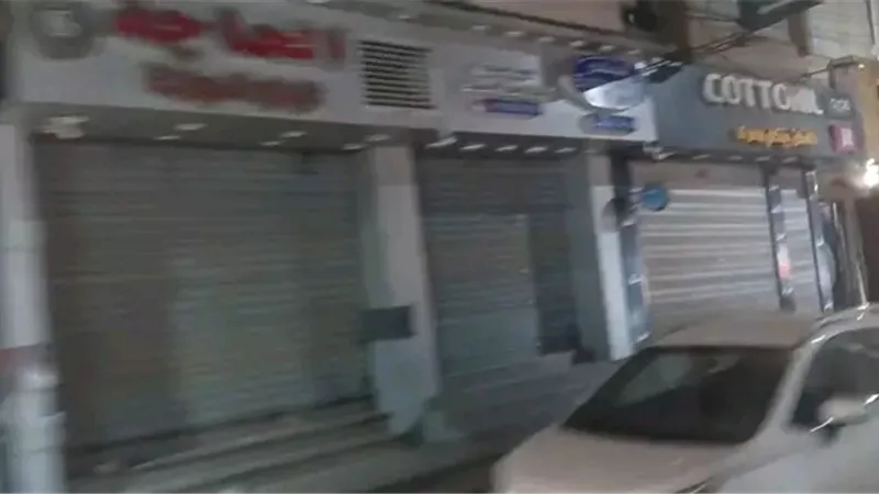 رئيس حي غرب المنصورة يقود حملات ميدانية مكبرة لمتابعة غلق المحال