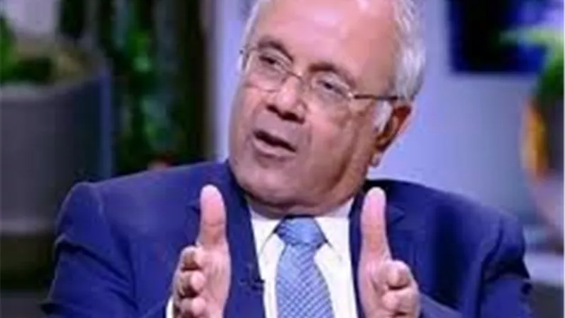 النائب محمد الفيومي: قانون المحليات المقدم من الحكومة يشبه قانون 79 ويتضمن عيوب دستورية 