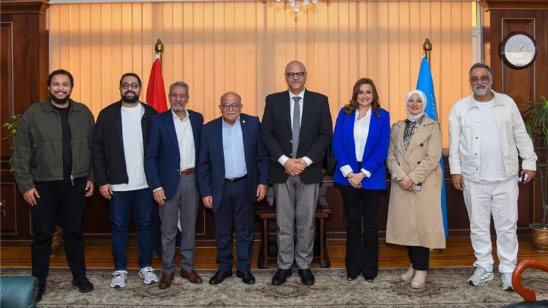 محافظ الإسكندرية يستقبل وفد مهرجان الإسكندرية الدولي للفيلم القصير 