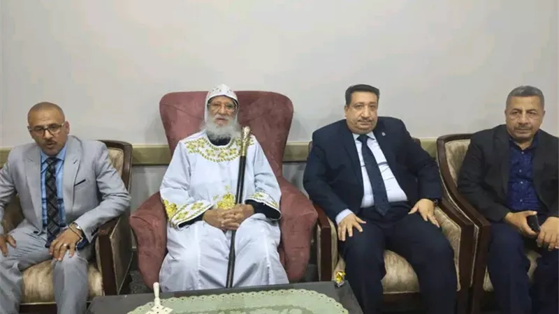 الشطوري يهنئ الأقباط بعيد القيامة من كنيسة العذراء مريم بطهطا