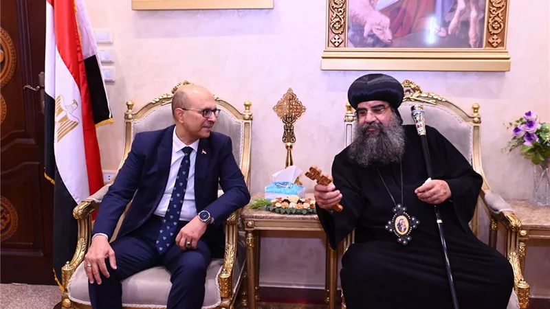رئيس جامعة أسيوط: وحدة المصريين أساس الاستقرار والتقدم