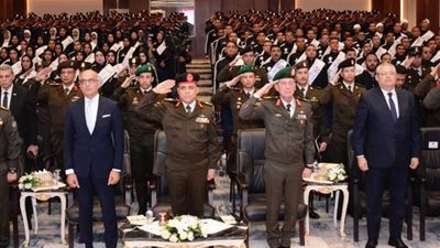 الأكاديمية العسكرية تُكرّم وفد جامعة عين شمس.. تفاصيل 