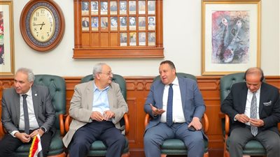 نقيب المهندسين يبحث مع وفد “آشري- القاهرة” تعزيز التعاون 