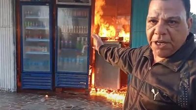 نار الكشك تُشعل الجدل في القصاصين.. بين تعاطف الشارع وحسم القانون