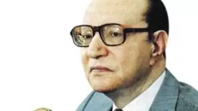 «موسوس لدرجة لا تصدق».. نجل محمد عبد الوهاب يكشف أسرارا صادمة من حياته الخاصة