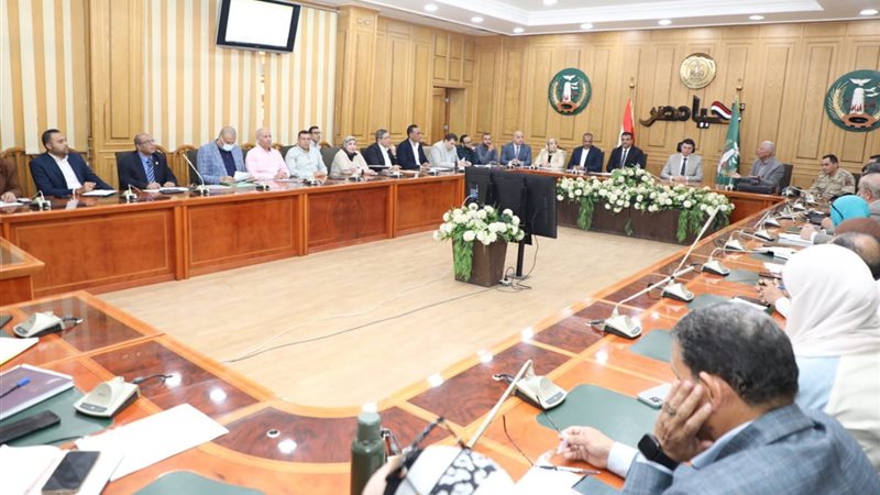 اثناء الاجتماع