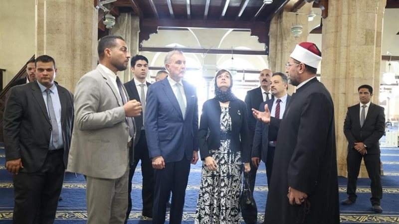 أمير رومانيا في جولة