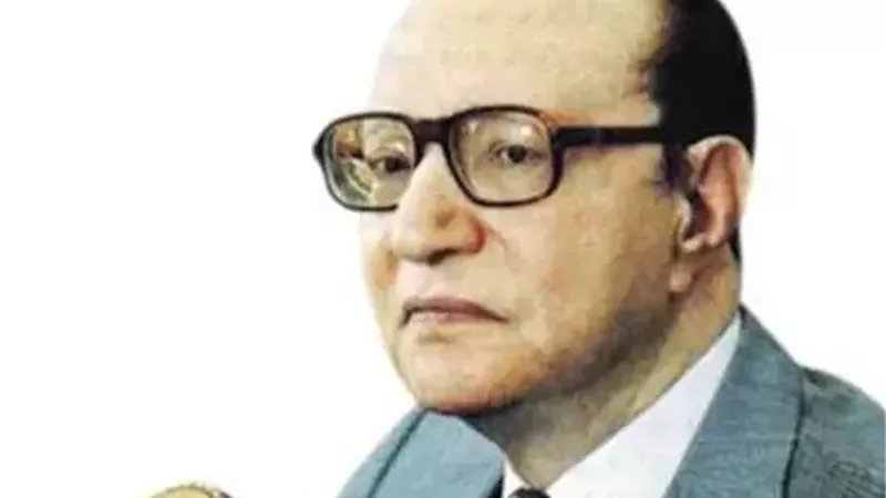 «موسوس لدرجة لا تصدق»